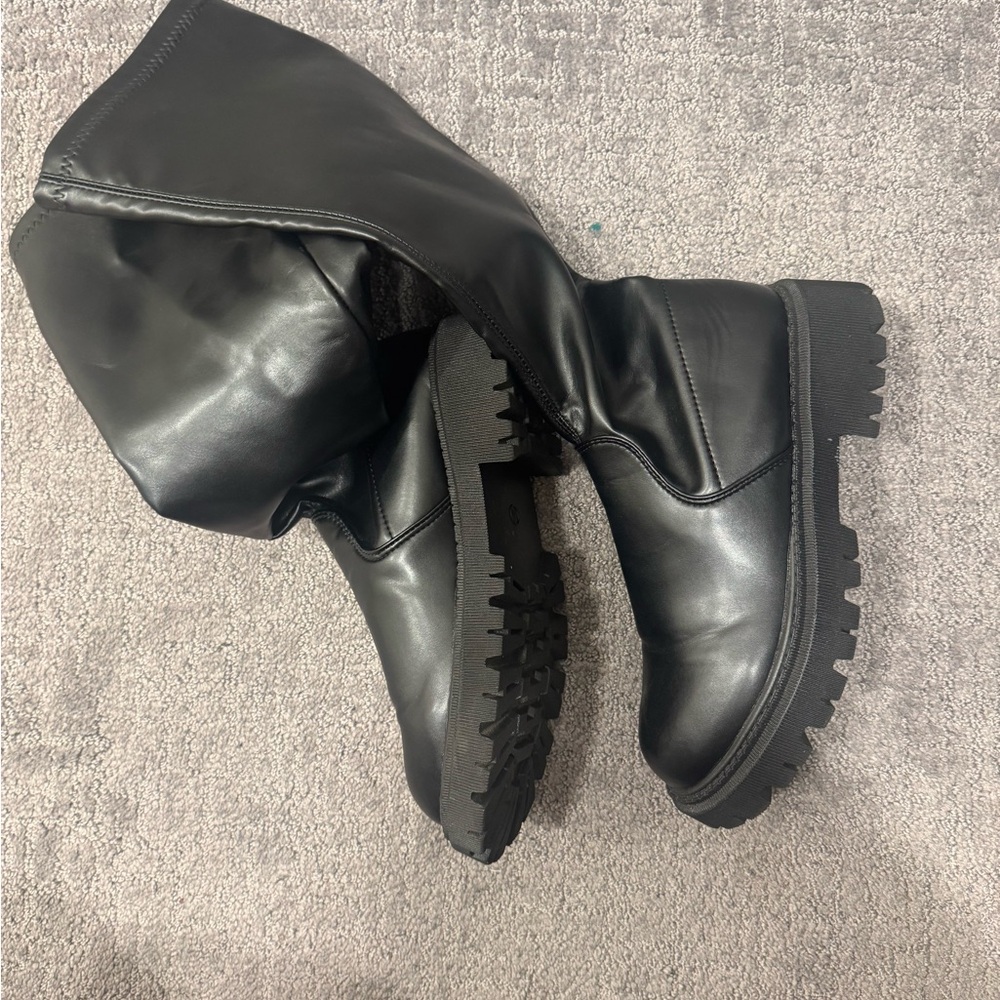 Black Knee-High Leather Boots